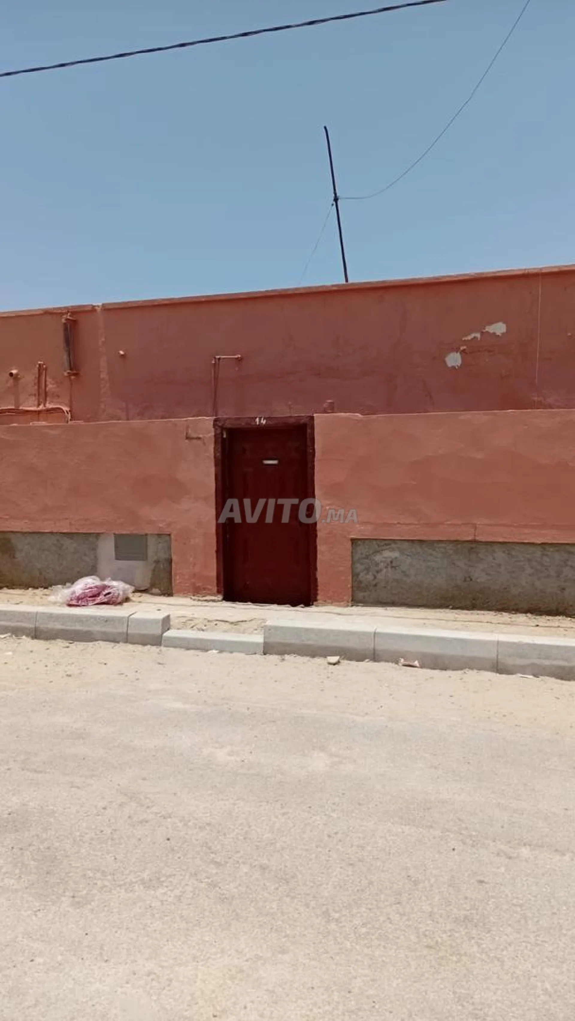 منزل للبيع في الداخلة، حي العسكري، شارع أحد