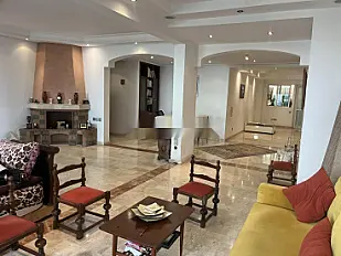 شقة جميلة للبيع بشارع مولاي إدريس الأول