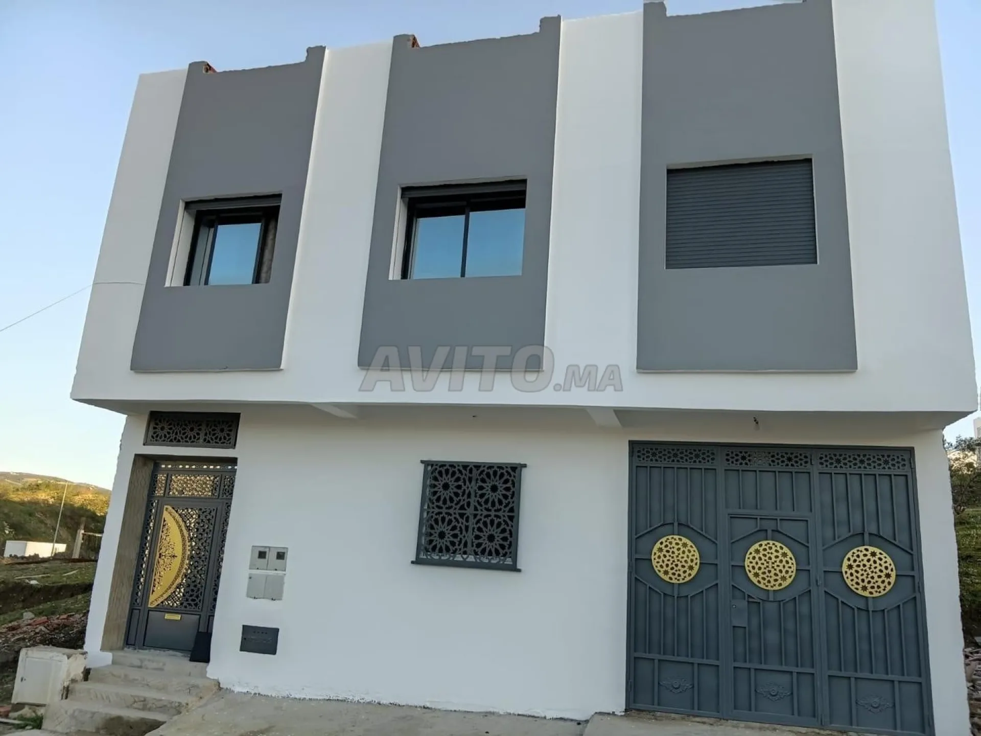 منزل نظيف بمساحة 100 متر مربع في طنجة البالية، ملكية محفوظة