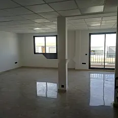 مكاتب جديدة راقية من 65 إلى 80 مترًا شارع أنوال الترام