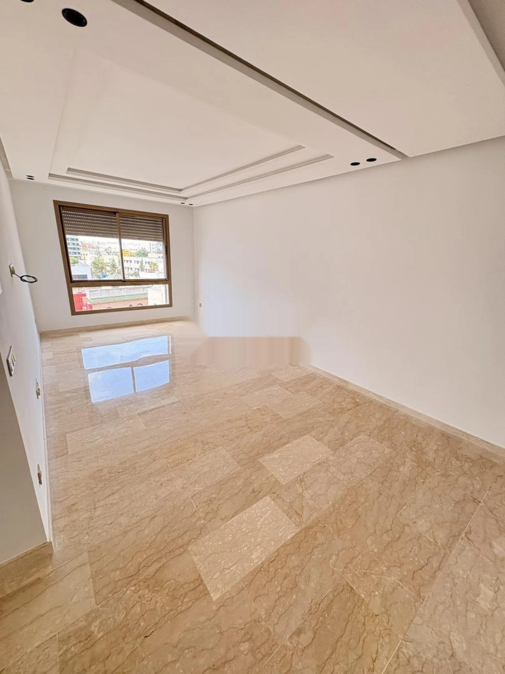joli appartement vide à louer