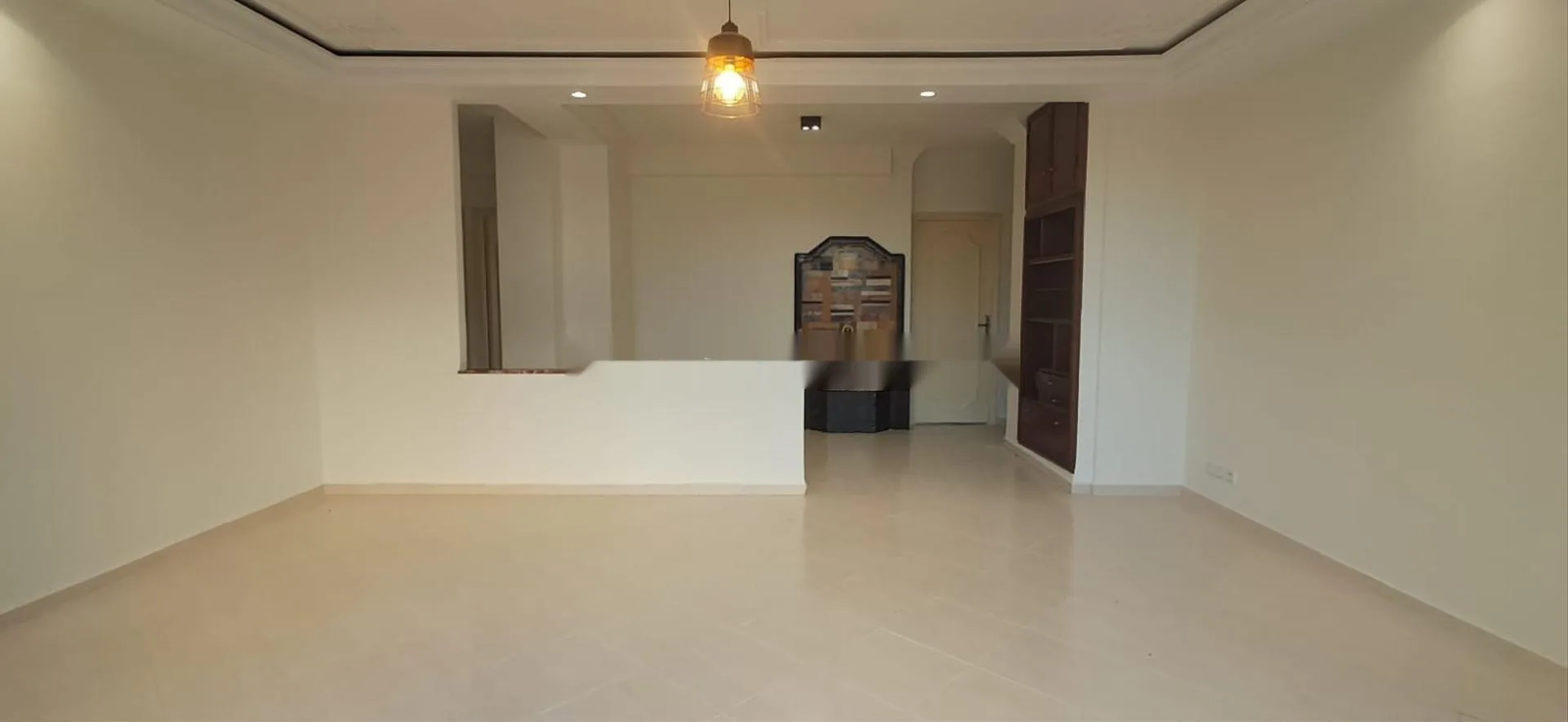 Appartement non meublé 3 chambres salon C.I.L