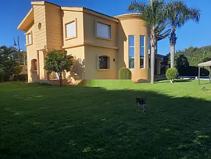 Villa magnifique à vendre face au golf