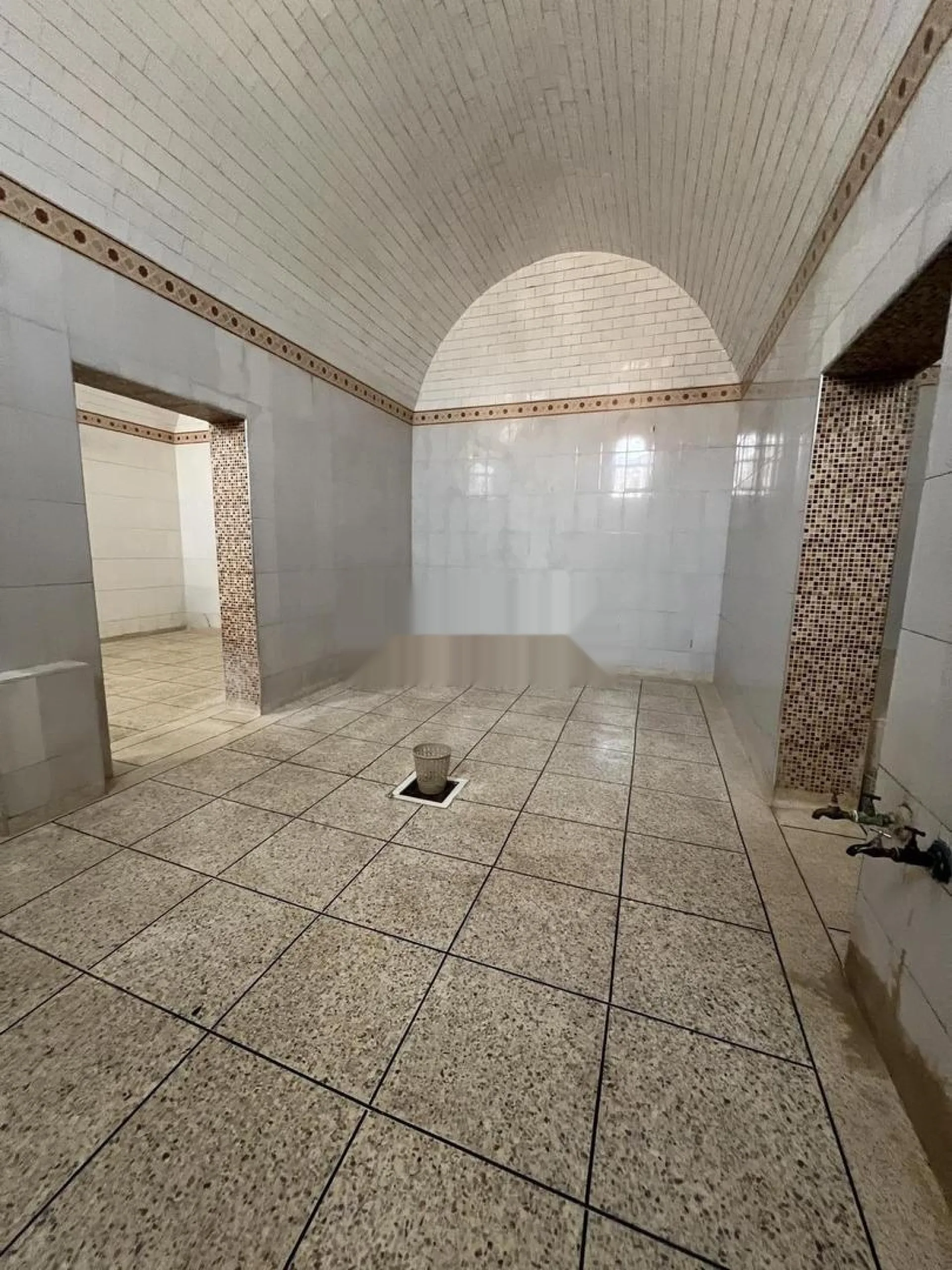 بيع الجدران