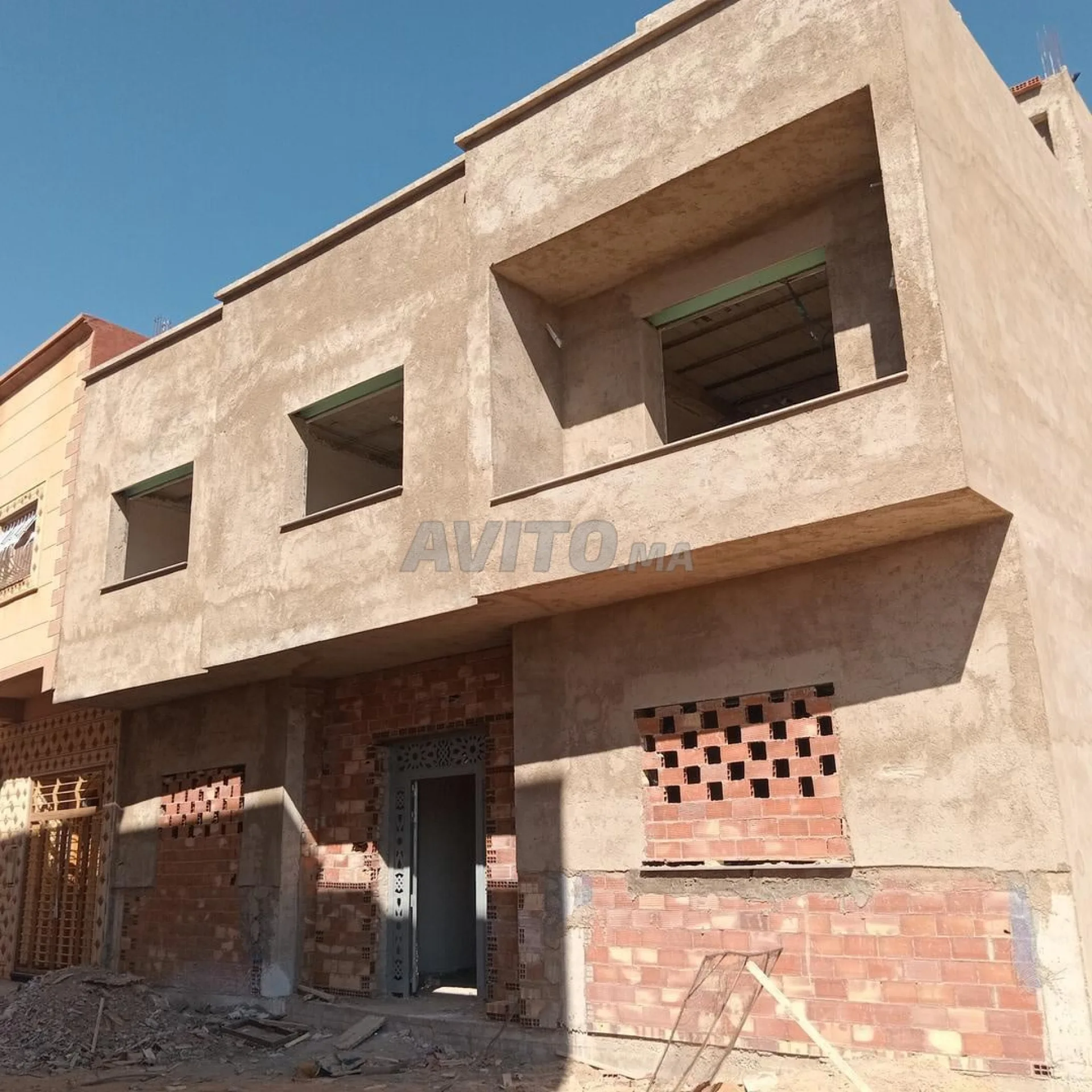 Maison de plain-pied titrée à Aarid, quartier Annajach