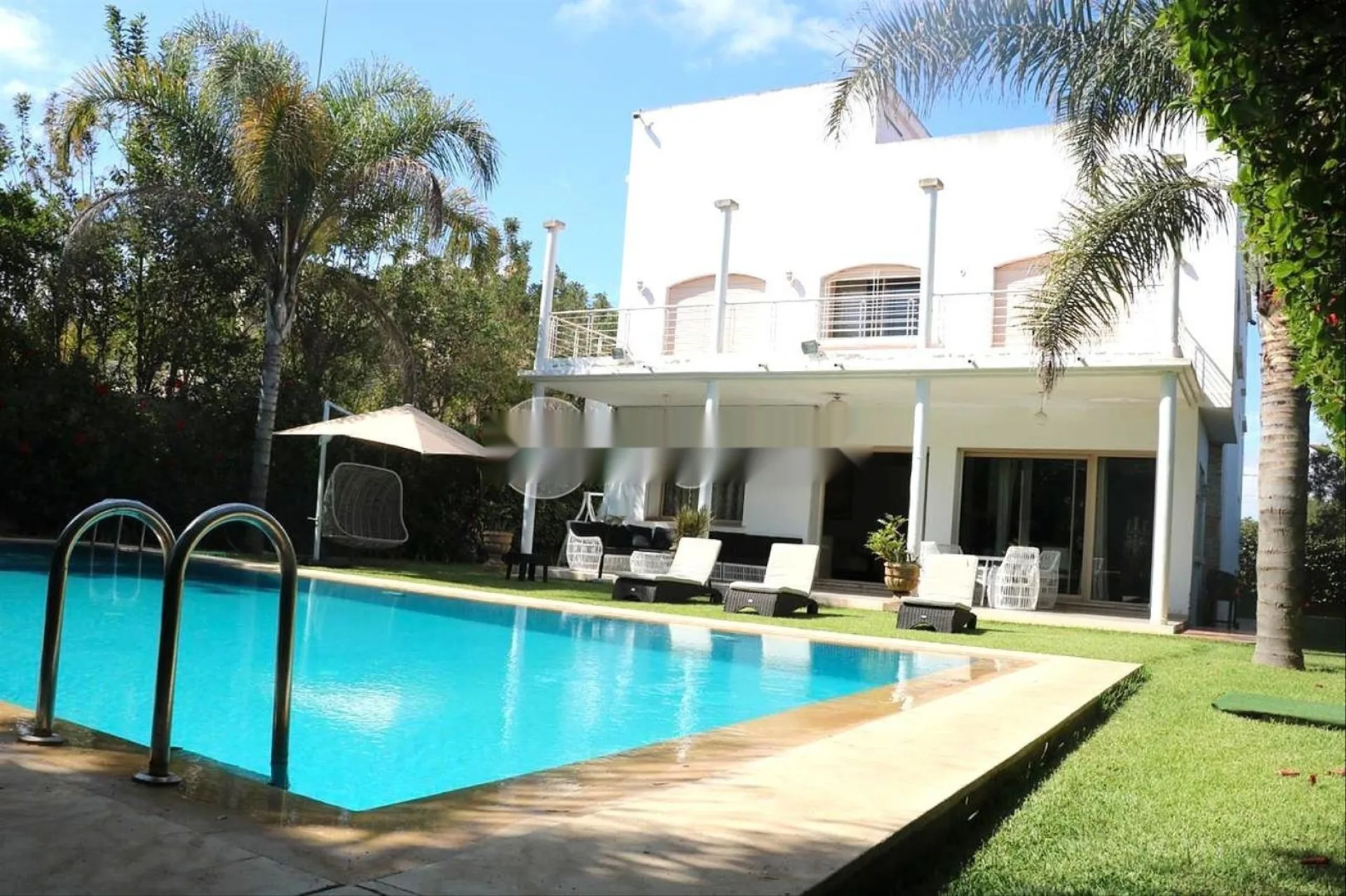 BOU-BO-1032 - Villa à vendre à Bouskoura