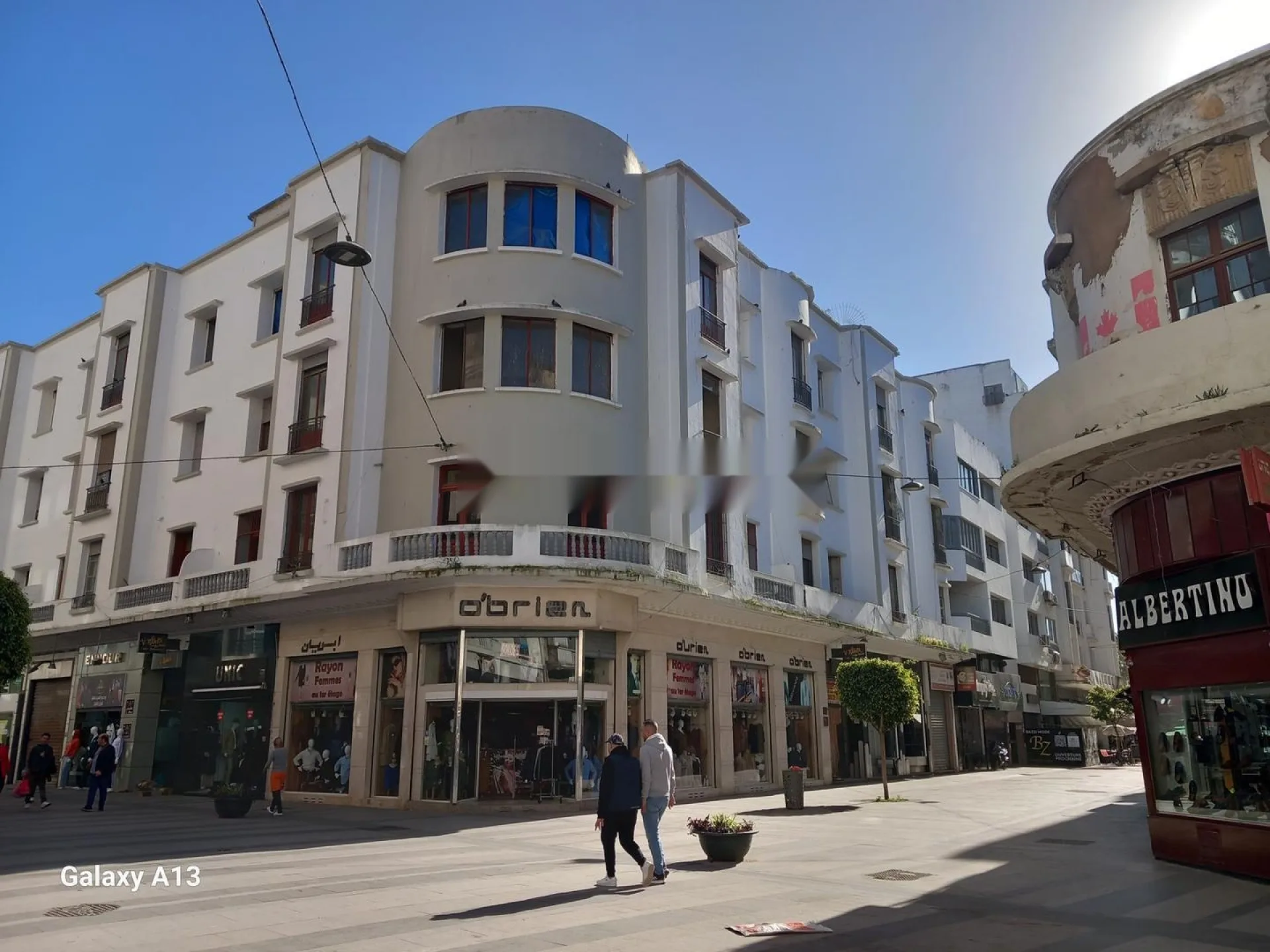 3 عمارات في وسط المدينة للبيع