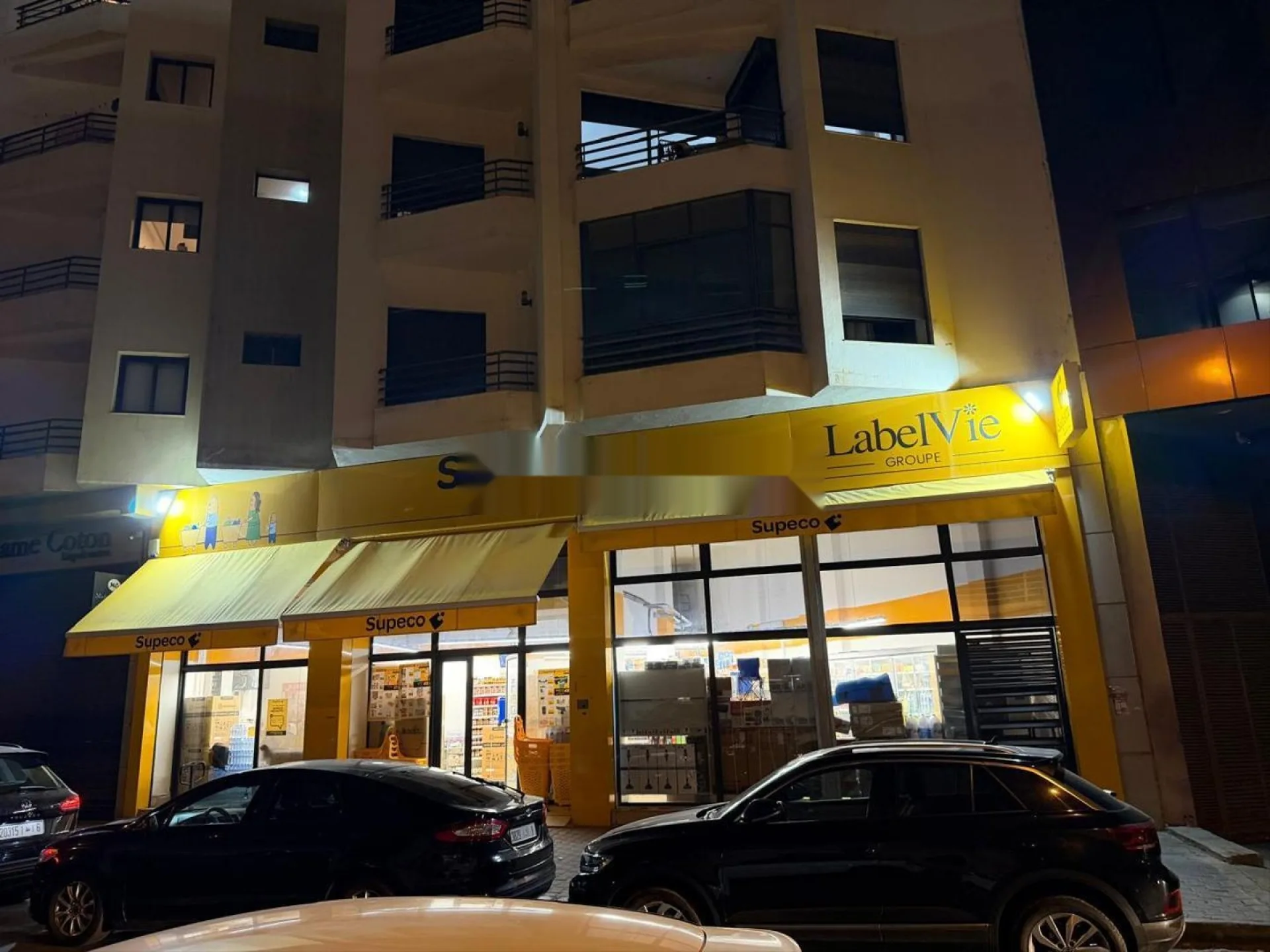 MAGASIN À VENDRE LOUER À SUPECO