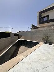 Villa à louer à Almaz, bureaux ou habitation