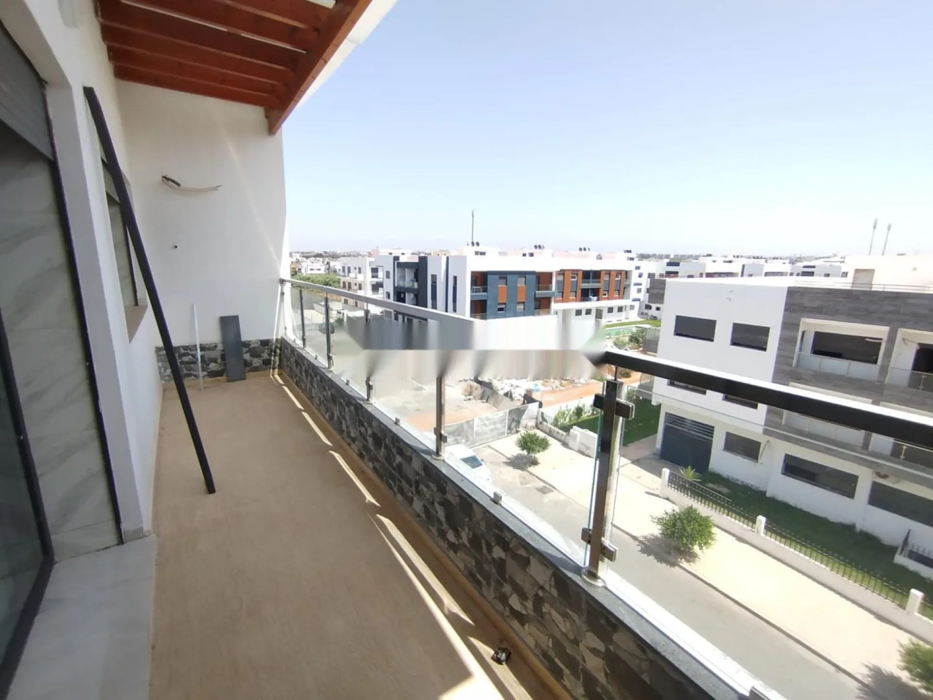 Bel Appartement traversant vue piscine