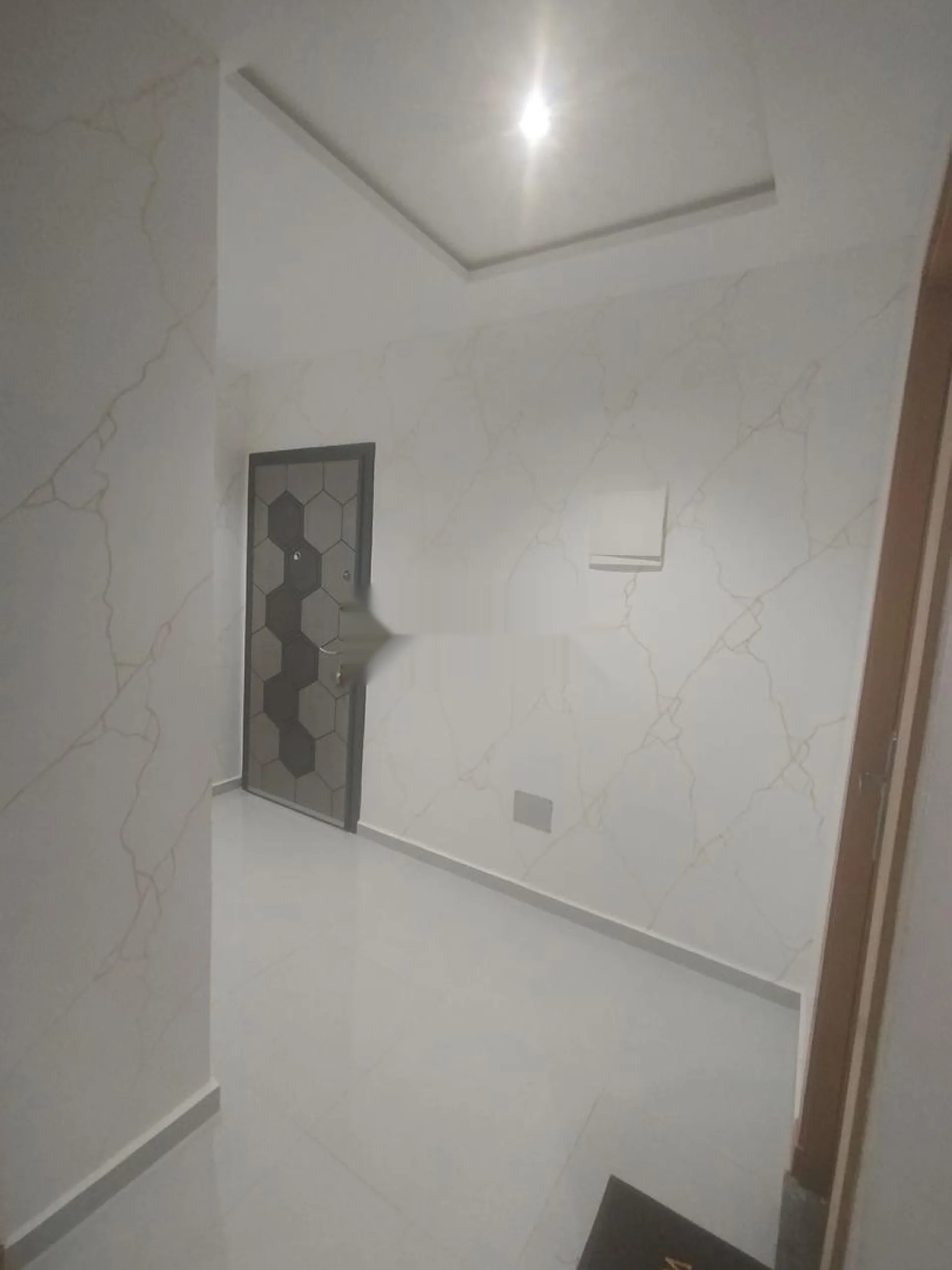 شقة للإيجار 93 م²
