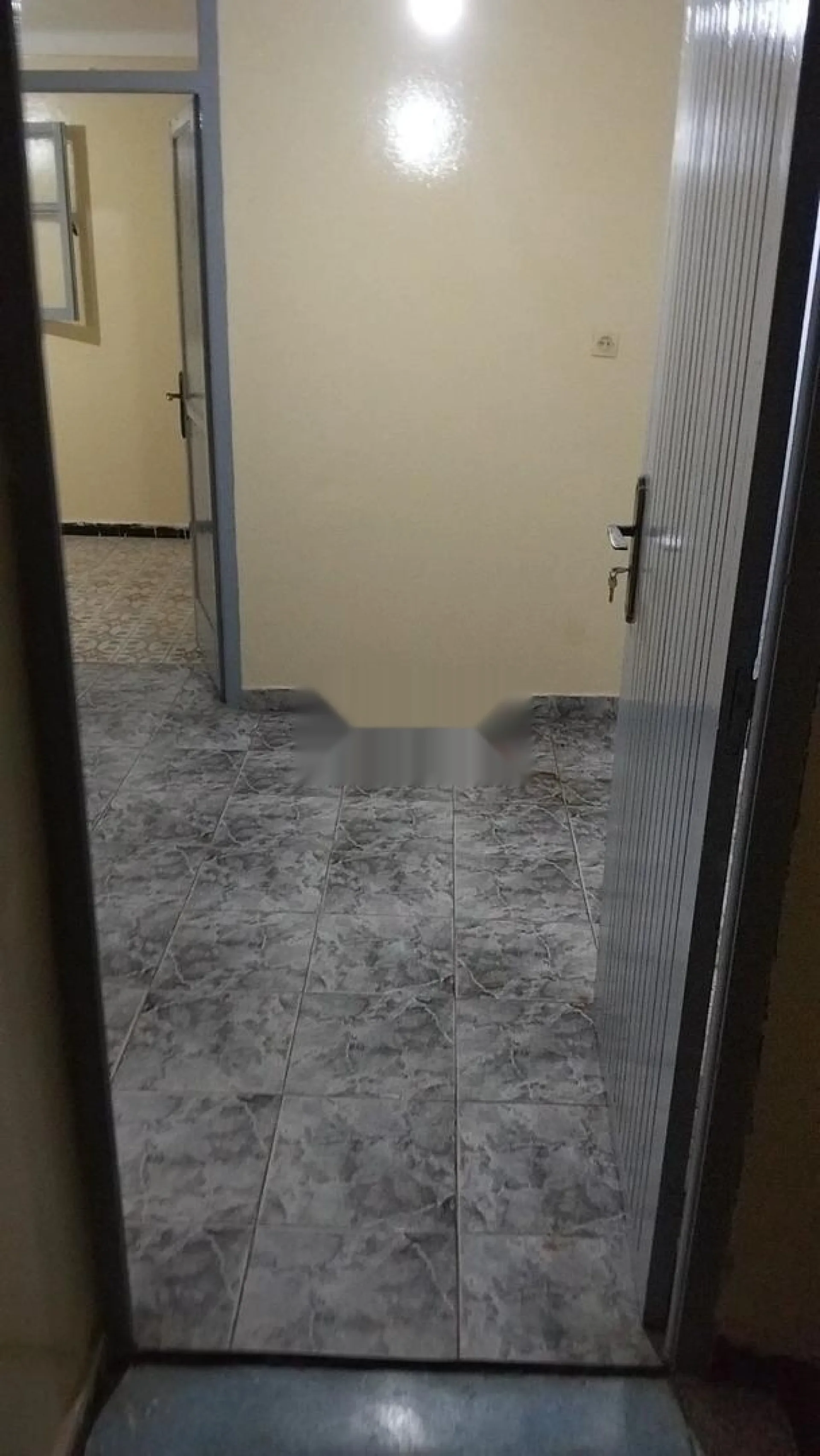 شقة كواس 2500 درهم الطابق الثالث