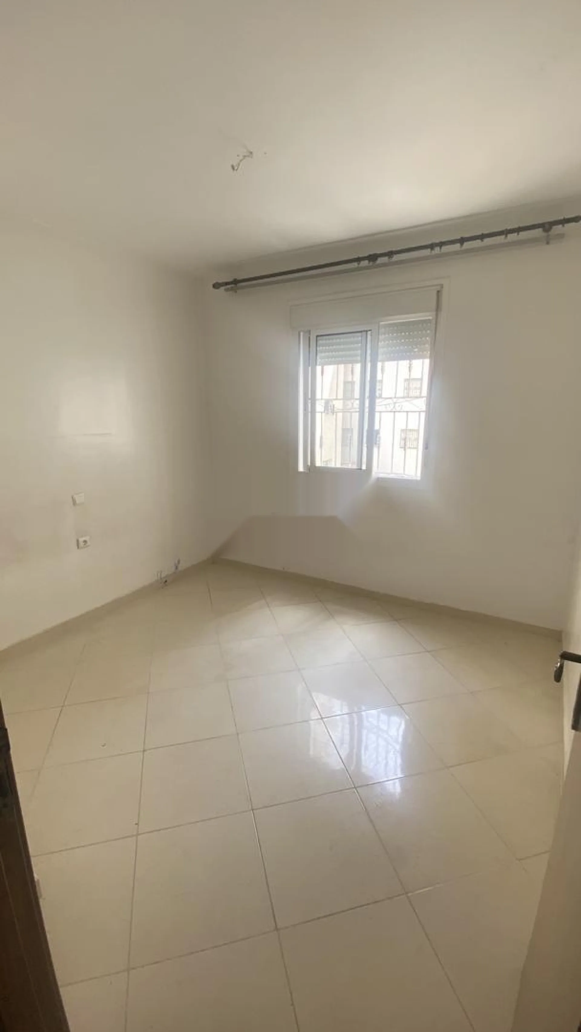Appartement vide à louer,, proche de Kawacim