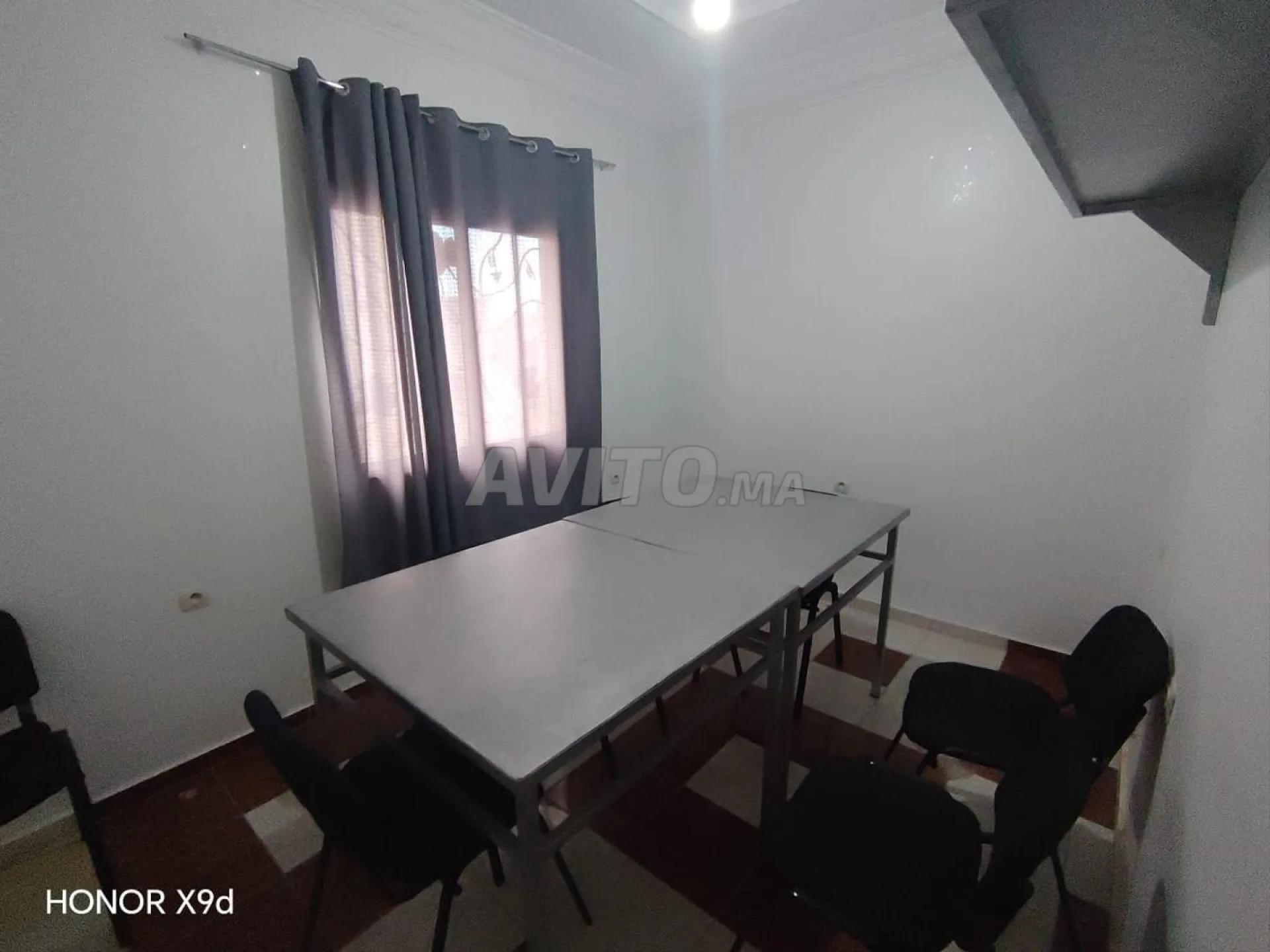BUREAU NON ÉQUIPÉ AY TARK BERNSSI 3000 DH
