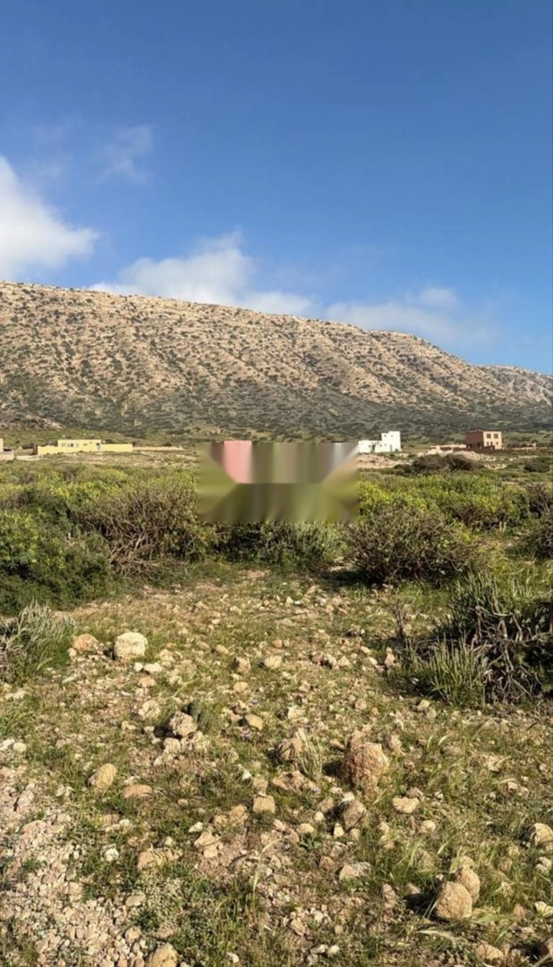 أرض للبيع