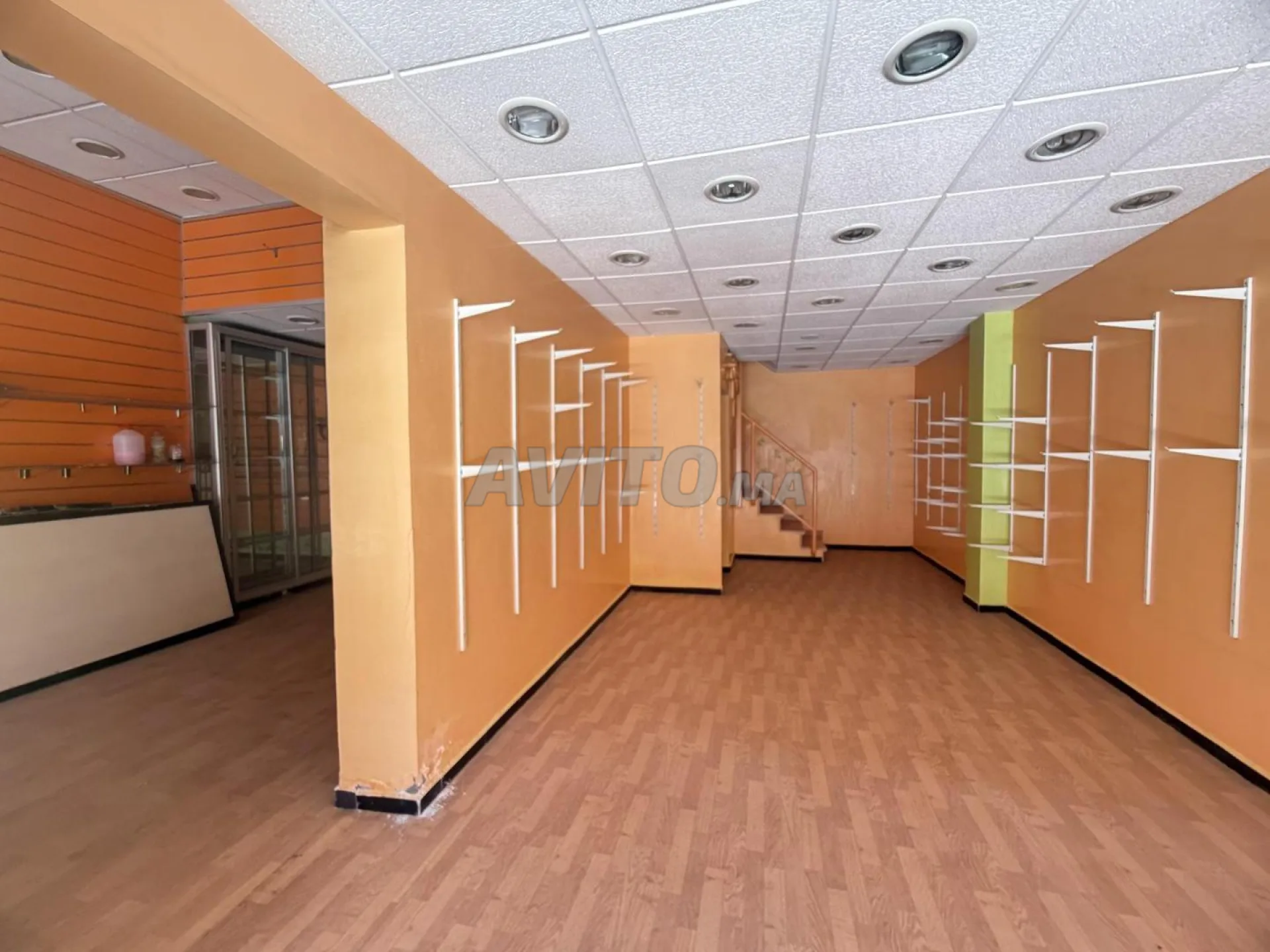 Vente de Deux Locaux Commerciaux 59 m² Mabrouka
