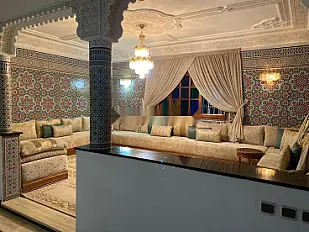 فيلا للبيع للاستخدام المكتبي في حي الرياض الرباط