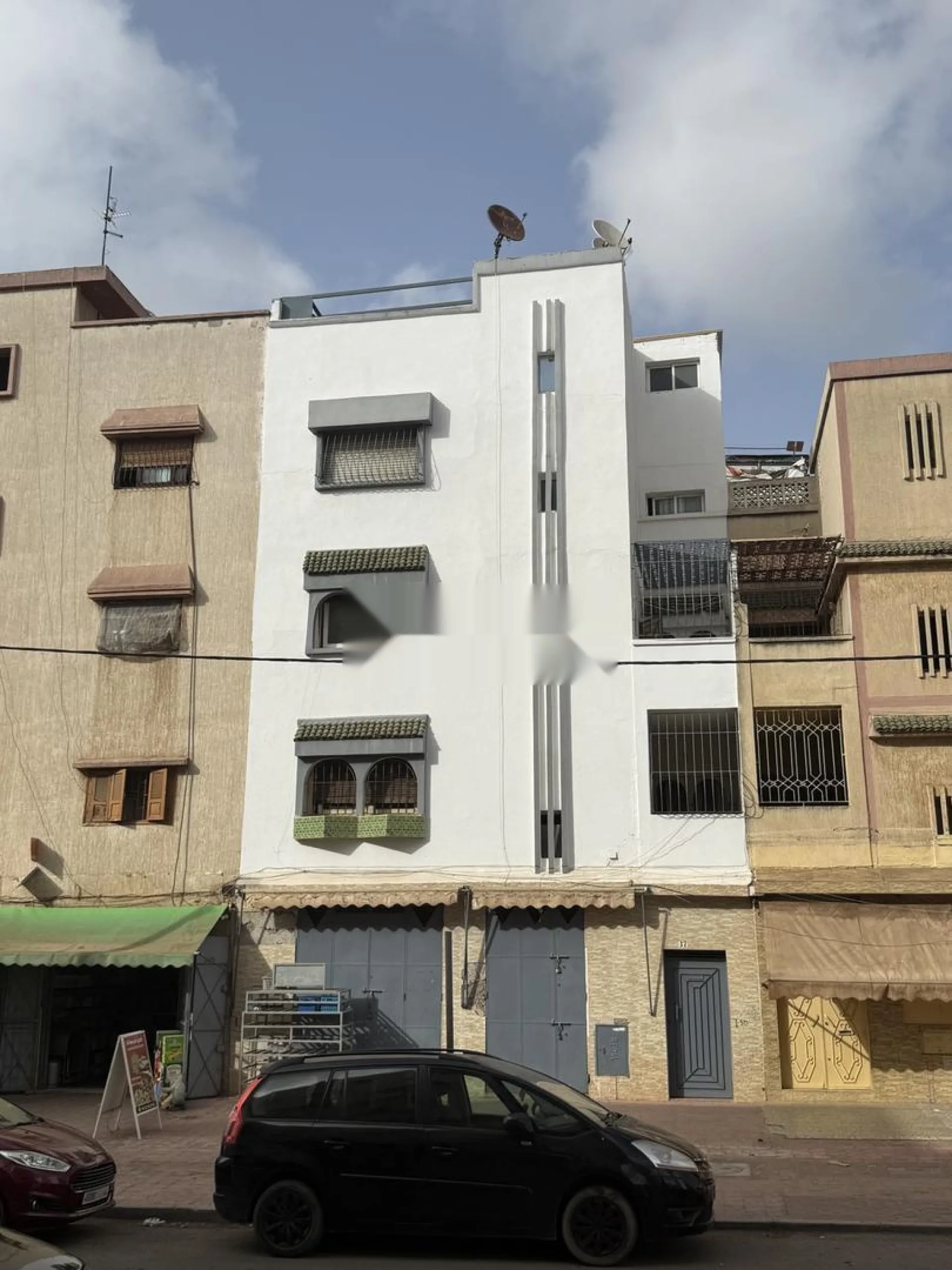منزل تجاري من 4 طوابق