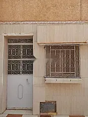 شقتان للإيجار للطلاب