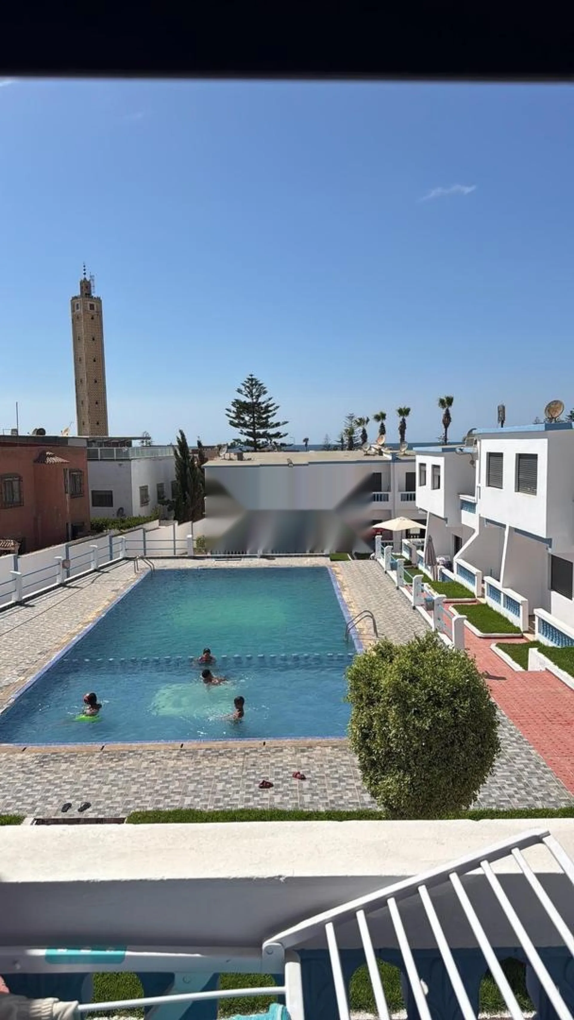 Résidence avec piscine