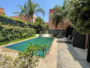 Villa avec piscine à Agdal