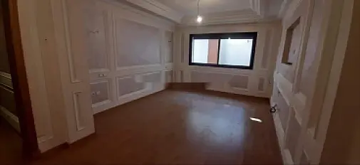 Très bel Apt 244M² avec grande Terrasse/Racine