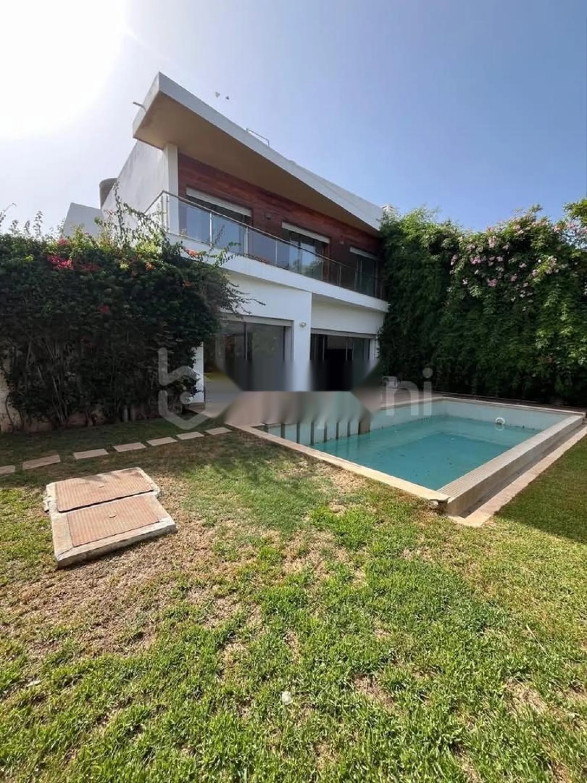 VILLA À LOUER À AÏN DIAB - VUE SUR MER
