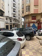 Deux locaux à louer dans la ville de Tétouan, avenue des Forces Armées Royales