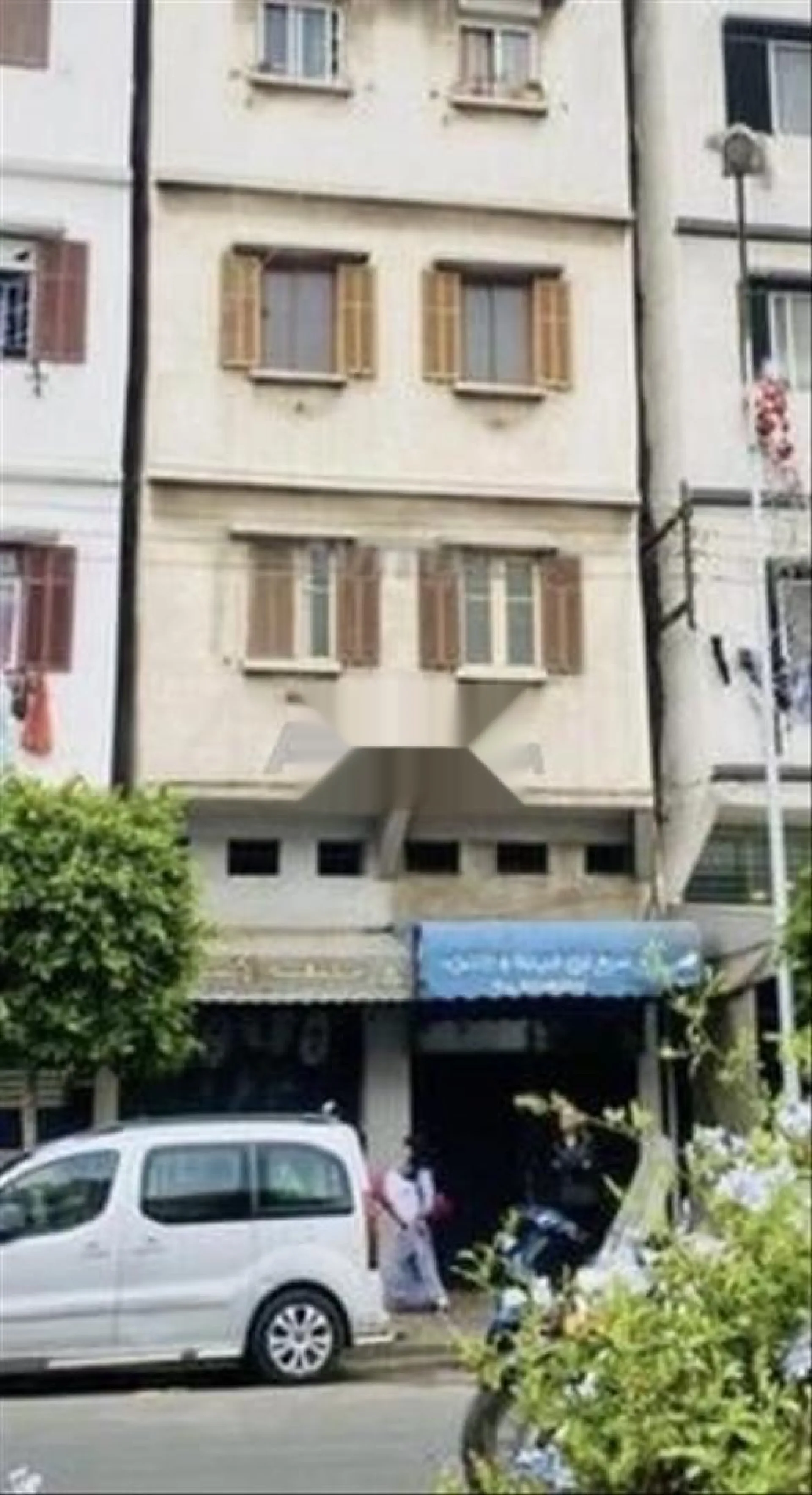 Garage à vendre محل تجاري للبيع