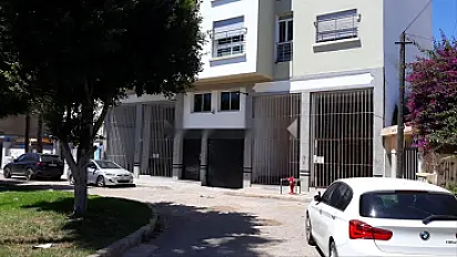 2 magasins adjacents à Aïn Sebaâ à vendre