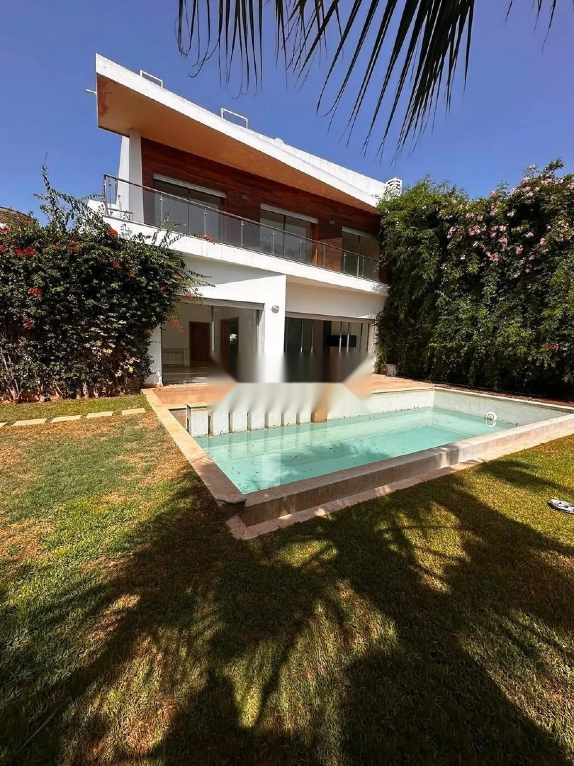 Prestigieuse villa en location vide