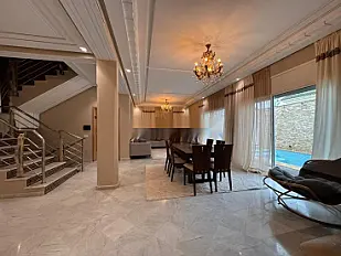 فيلا للكراء على أرض مساحتها 540 متر مربع.