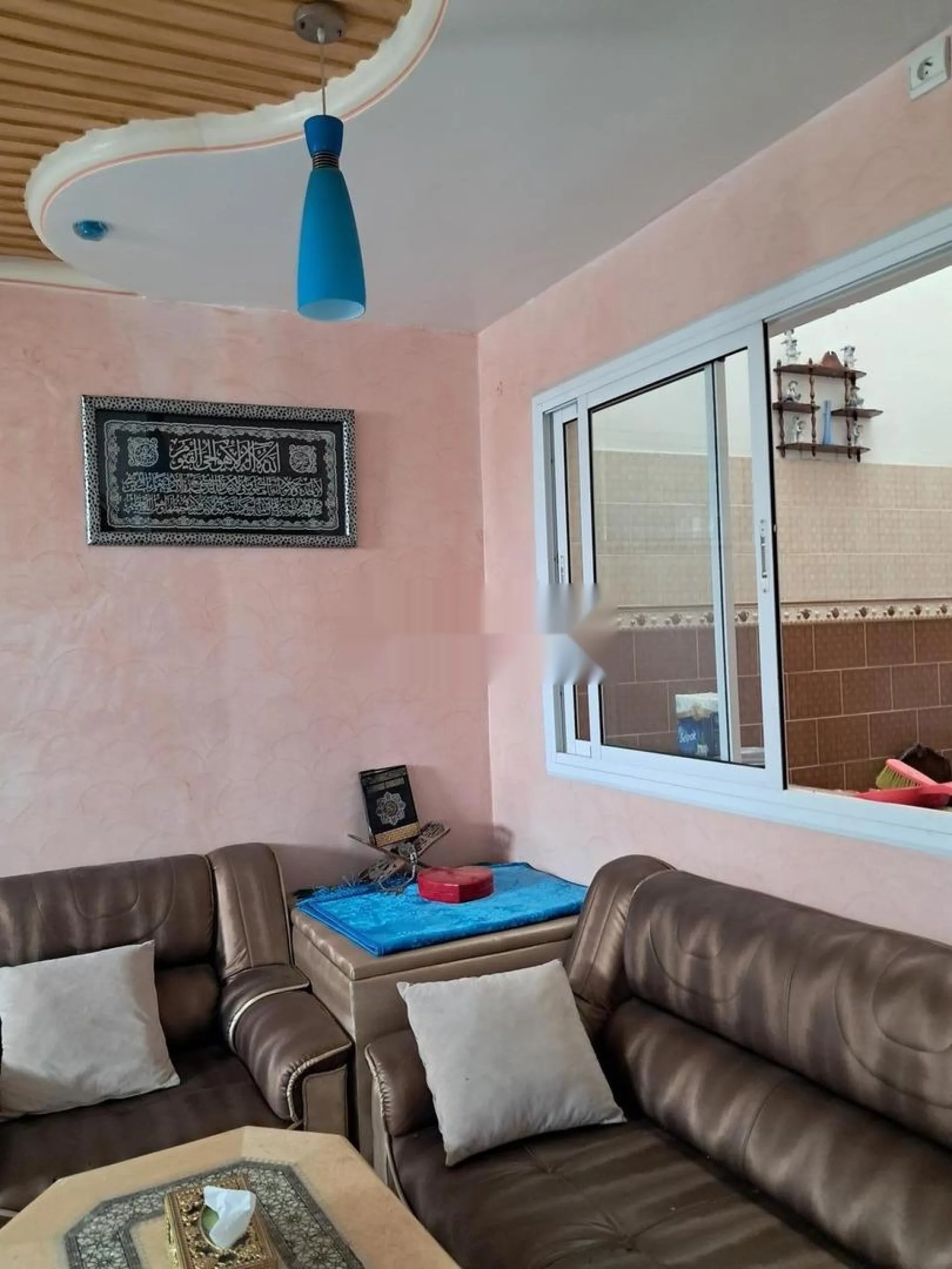 سكن مفروش للإيجار. مرحباً بالجميع