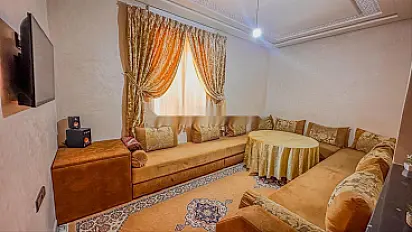 Petit appartement à louer à la journée dans le quartier Al-Kouira
