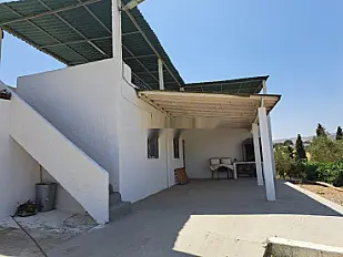 Petite villa et domaine équipés, en pleine nature et au calme