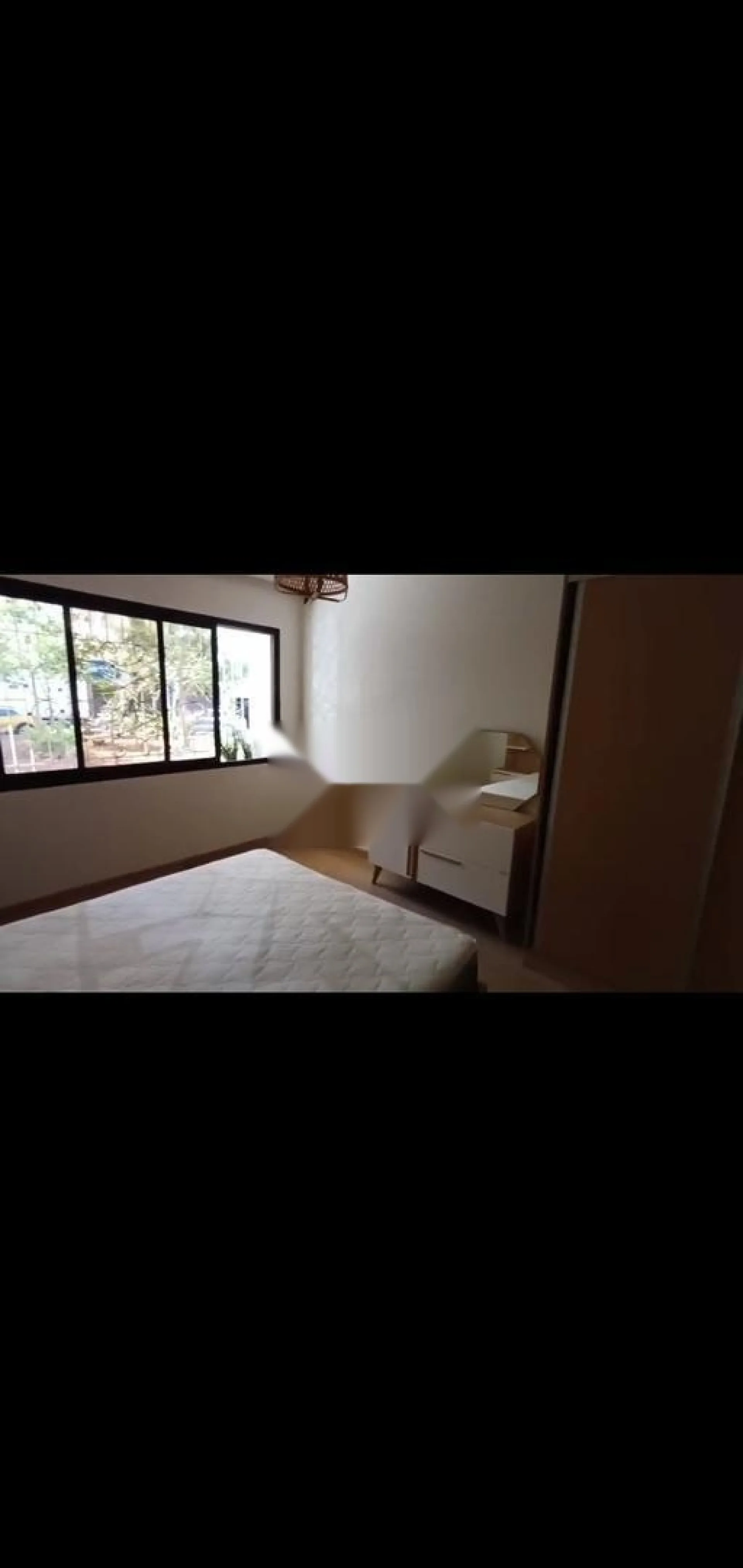 Appartement à louer trois chambres meublé rez-de-chaussée à Bourgogne