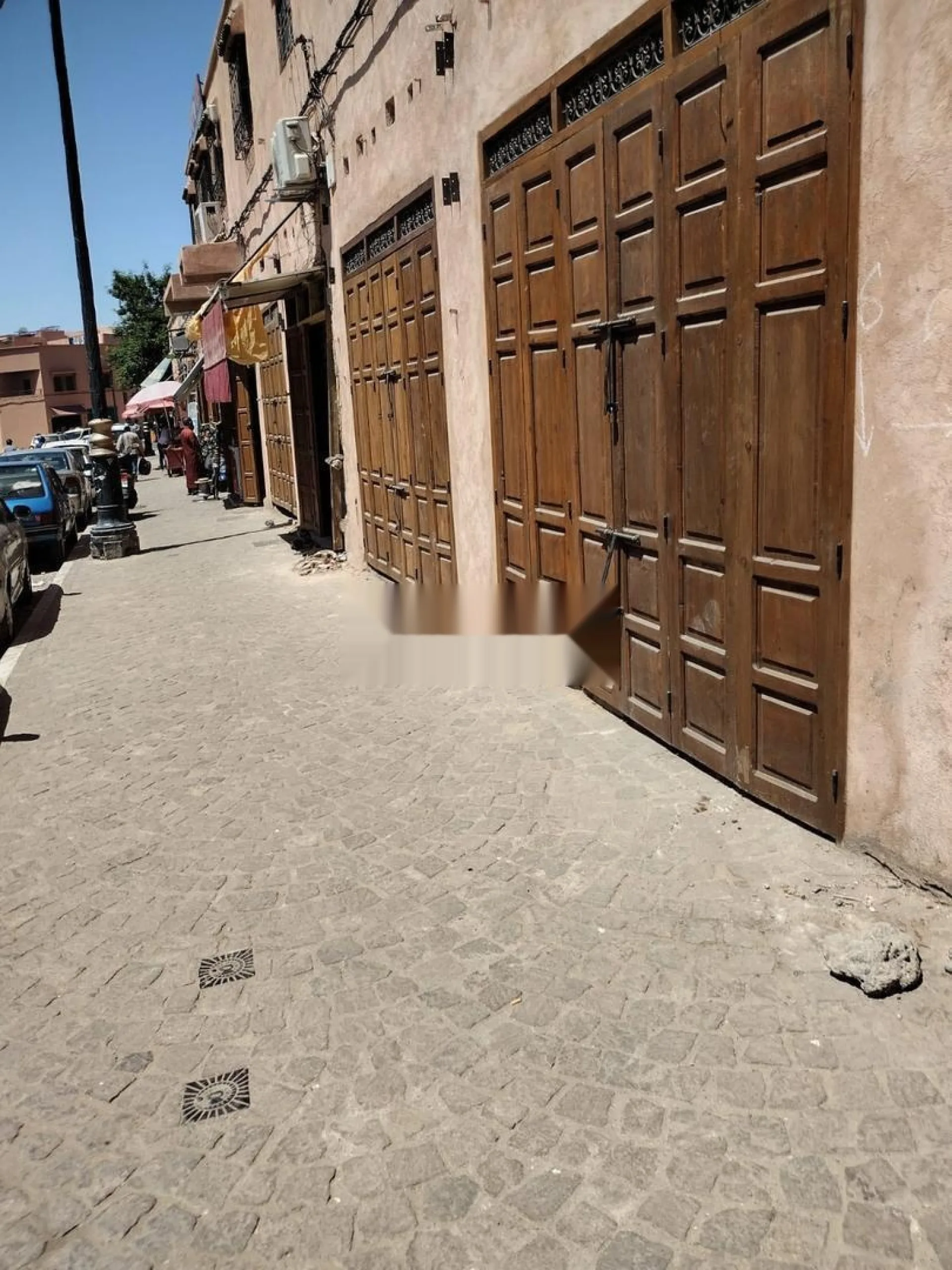 À vendre pas de porte de deux magasins