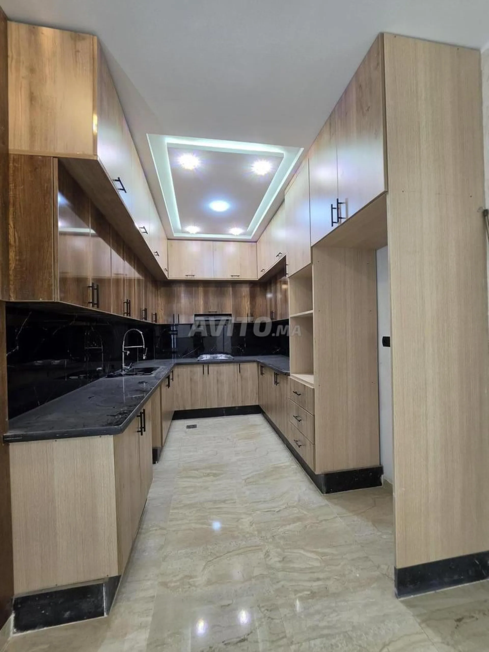 Appartement à vendre 124 m² à Oujda route tayrat