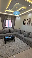 شقة مفروشة بالعيون، بتصميم أنيق