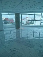 مكتب للبيع