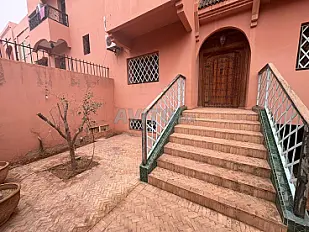 فيلا للبيع في مراكش - لا منارة (300 متر)
