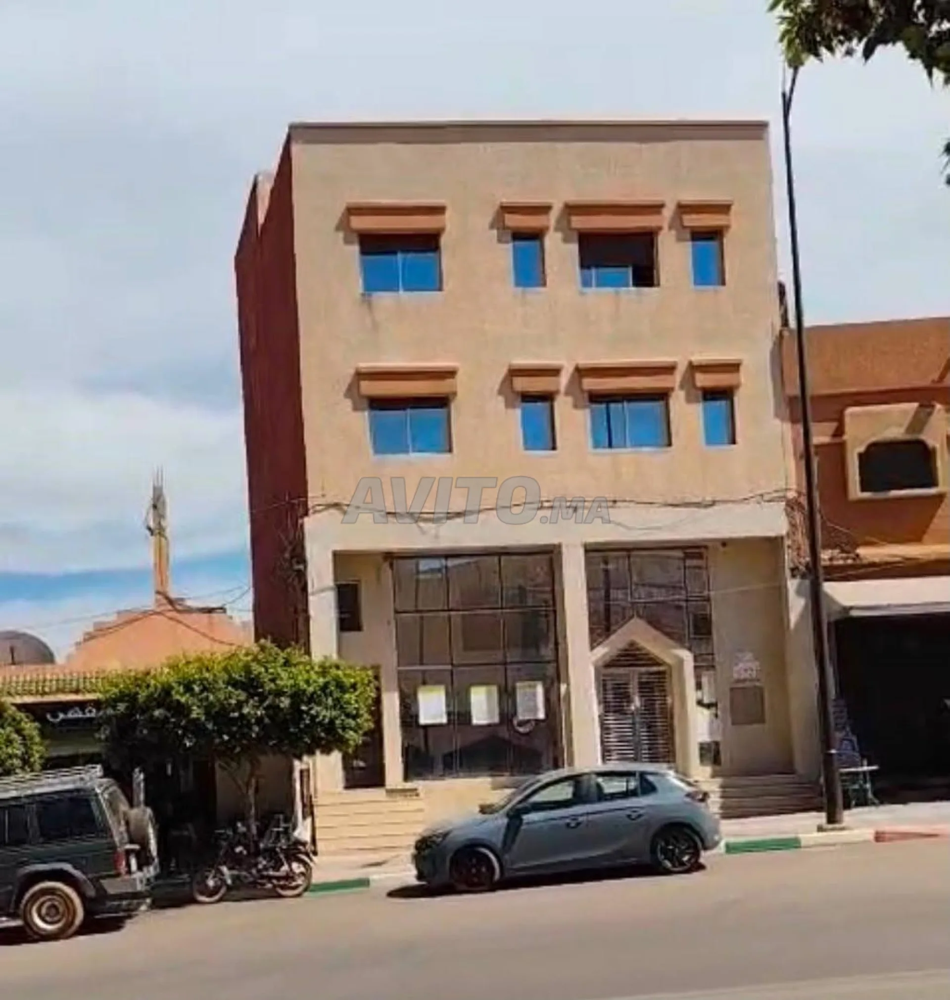 منزل تجاري للبيع في تيغزيرت