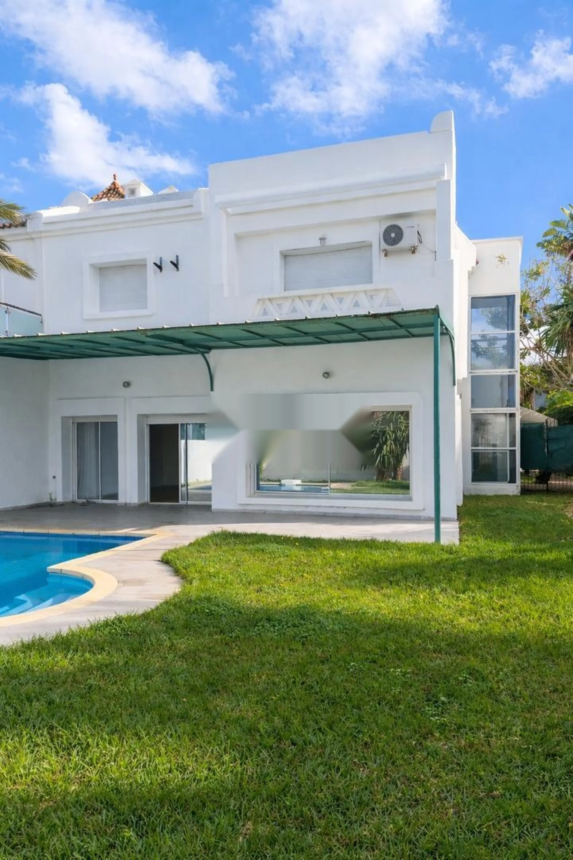Location Villa de Standing Bien Située Aïn Diab