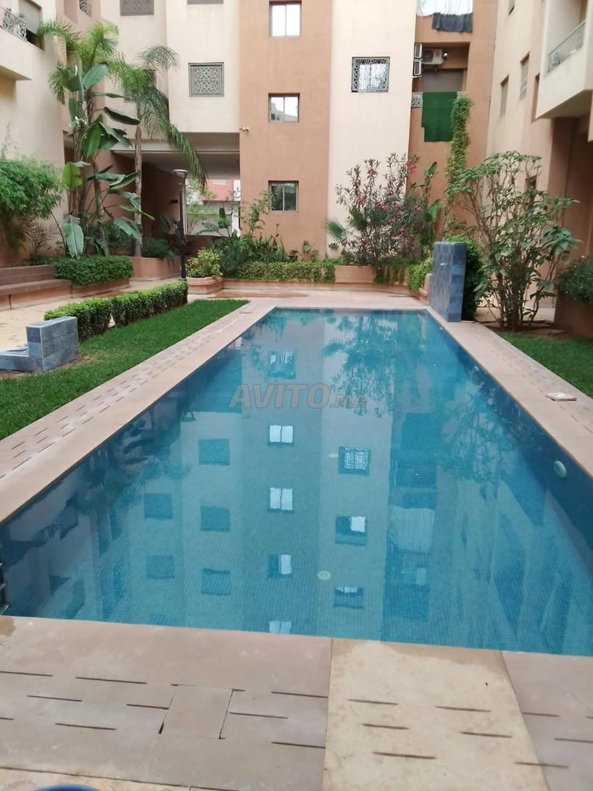 Appartement à louer meuble résidence avec piscine