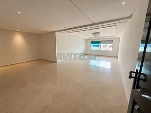 Appartement à louer 220 m²