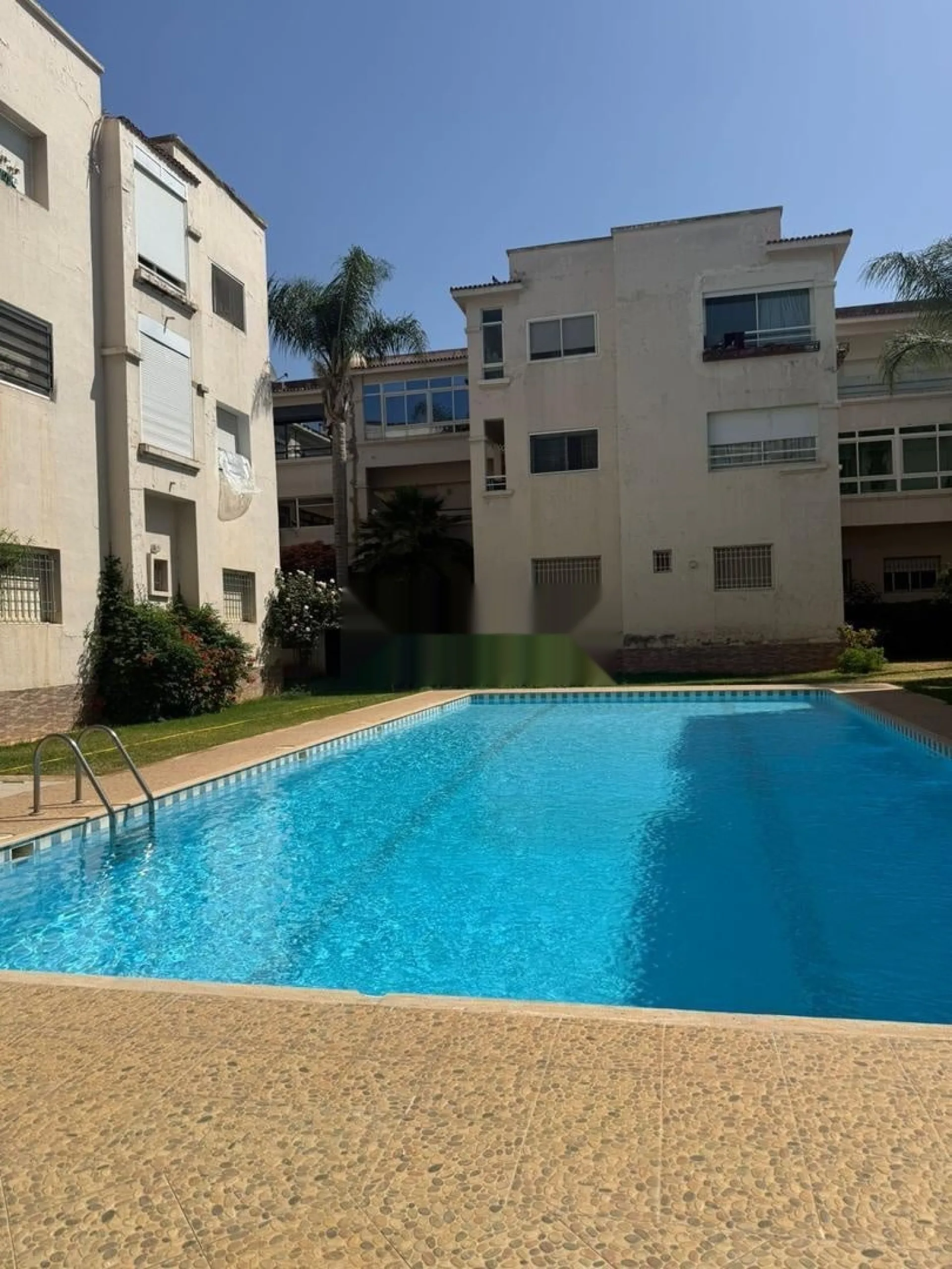 Vente appartement avec piscine à Harhoura