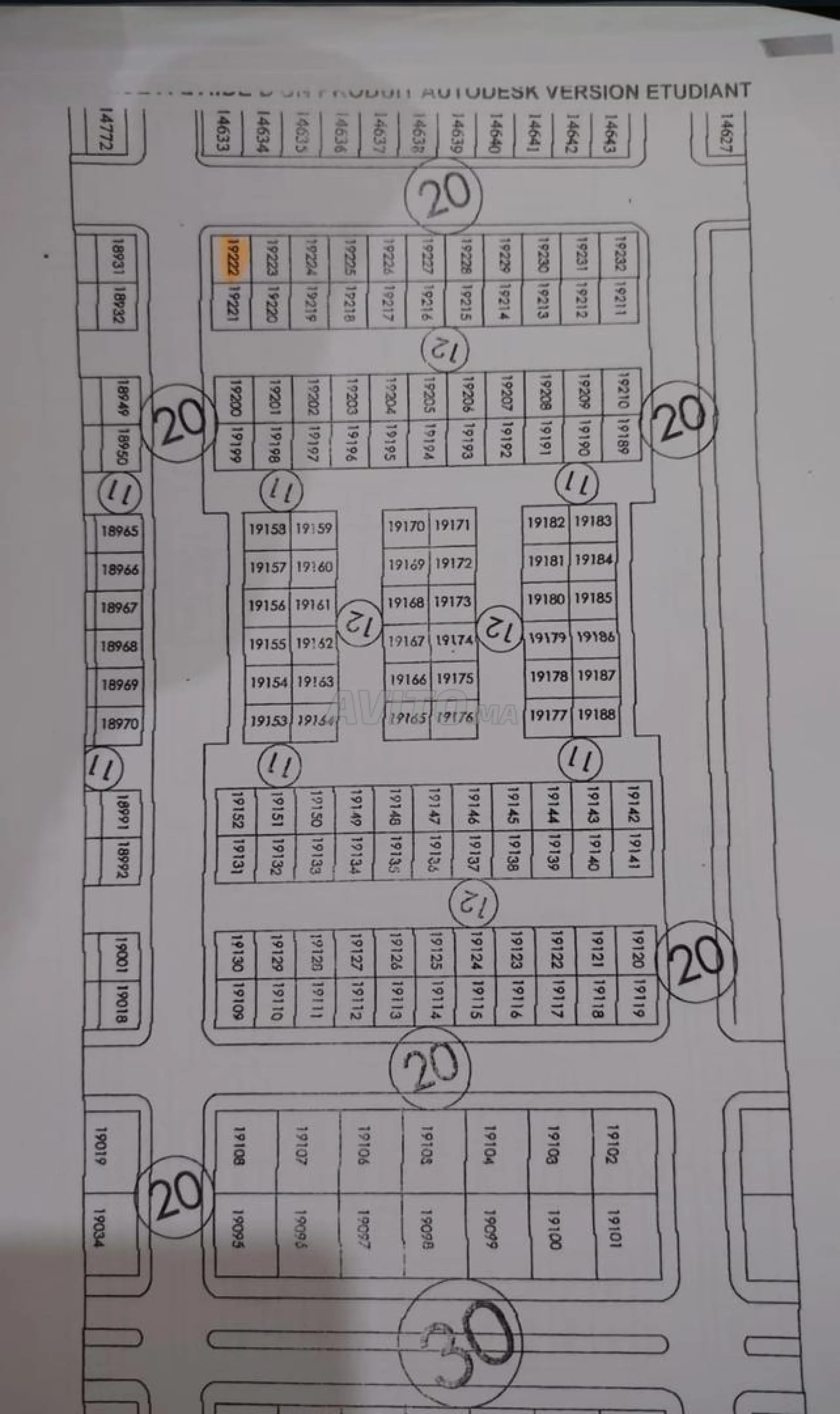 Terrain commercial double façade à vendre