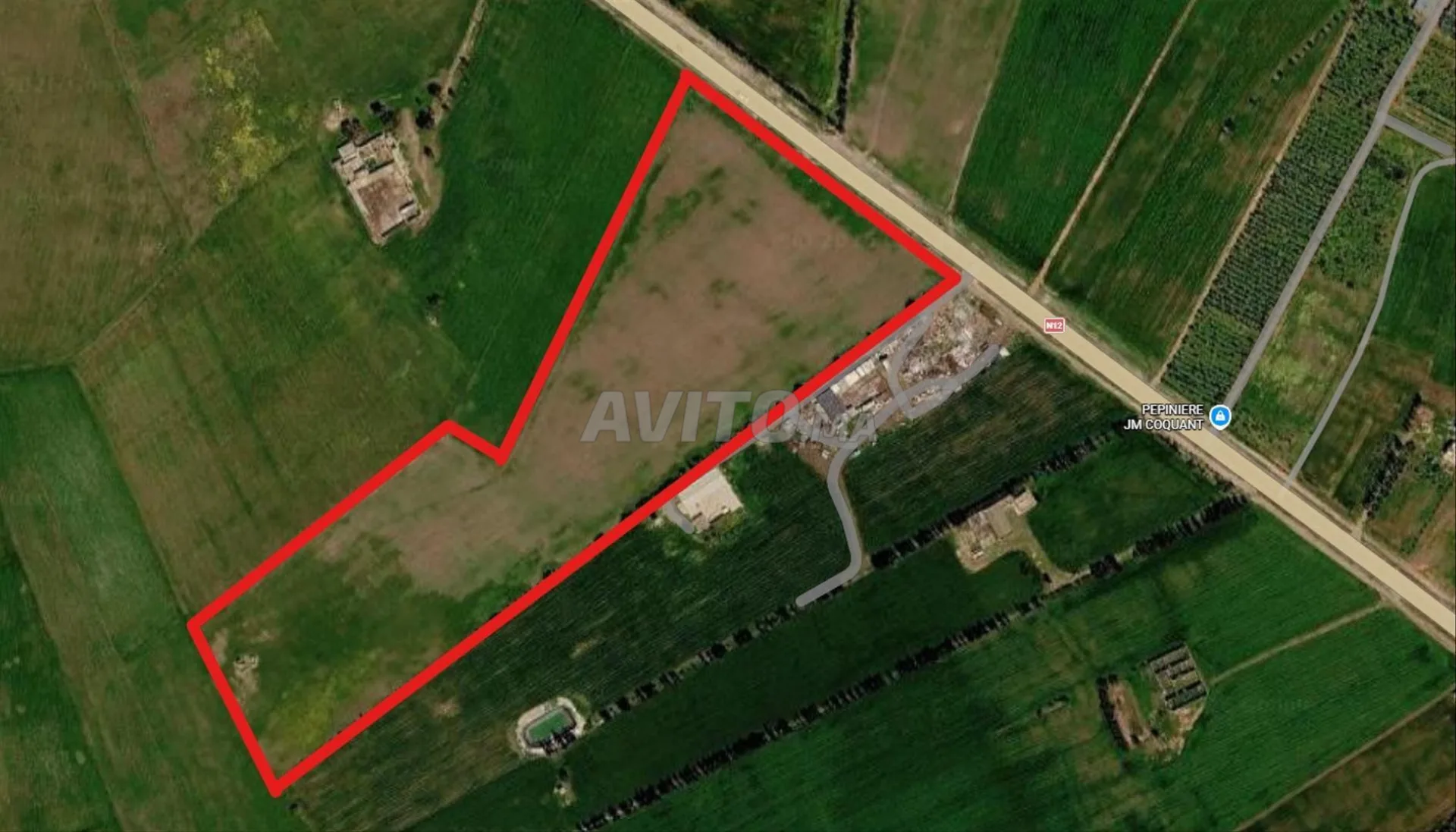 OPPORTUNITÉ D'INVESTISSEMENT - TERRAIN À VENDRE -