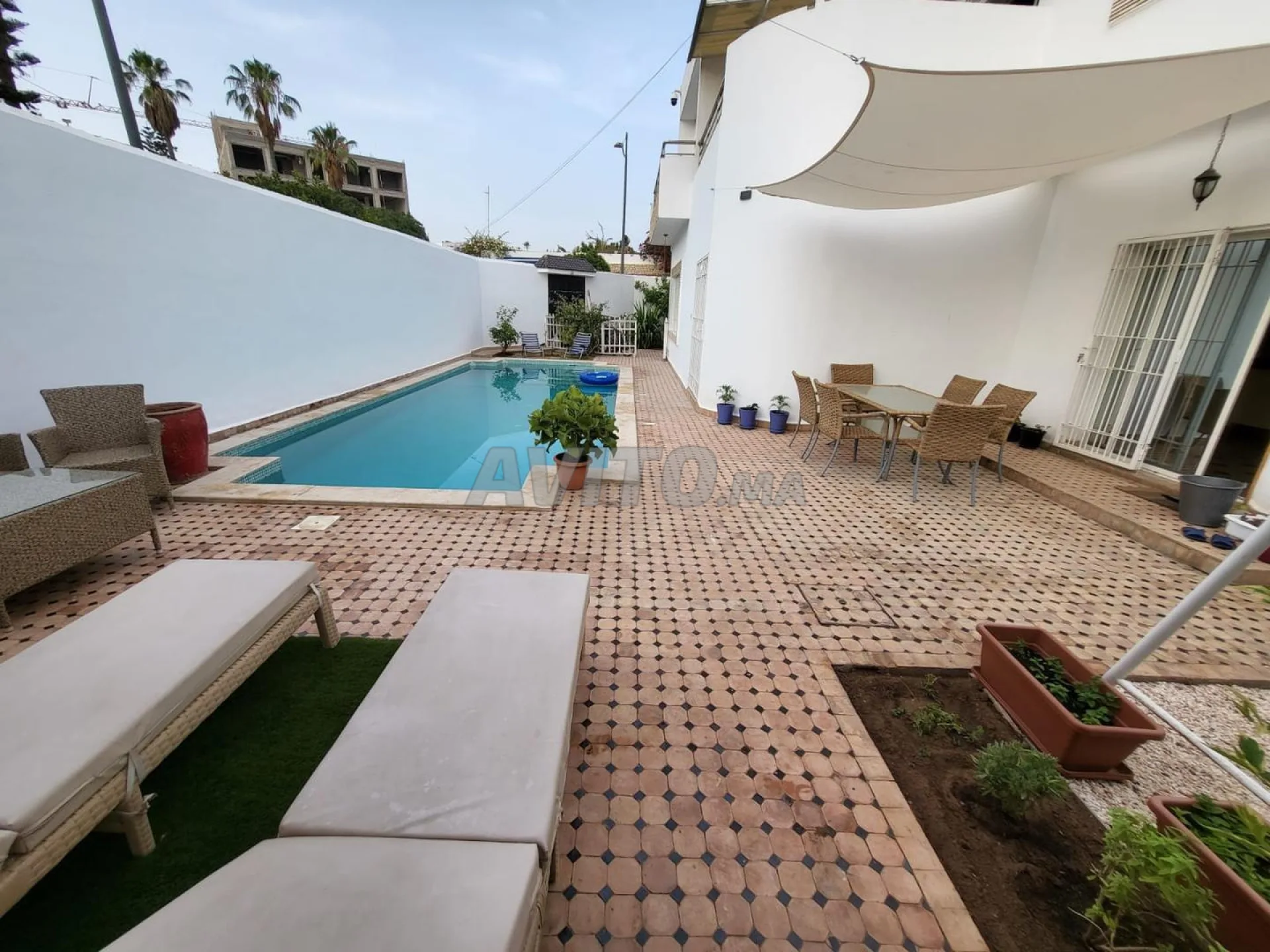 Villa de luxe avec piscine proche de la plage