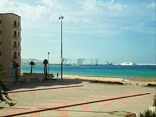 شقة جميلة للإيجار اليومي على كورنيش طنجة